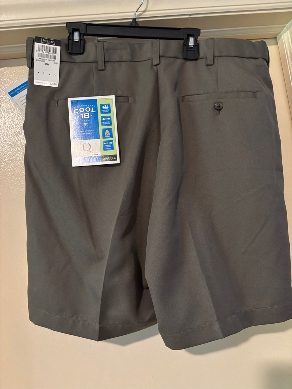 Haggar Men’s Flat-Front Dress Shorts — taupe NWT Size 38W